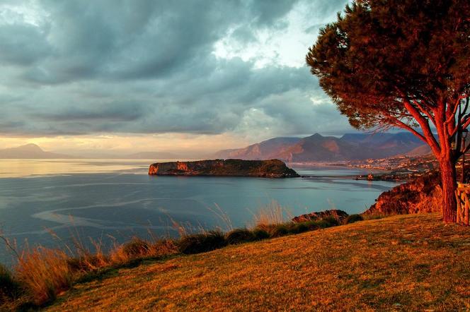 Reggio di Calabria na zdjęciach. Polecisz tam z portu Katowice Airport