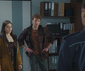 M jak miłość odc. 1878. Basia (Karina Woźniak), Kacper (Bartosz Ziewiec),Adam Karski (Patryk Szwichtenberg)