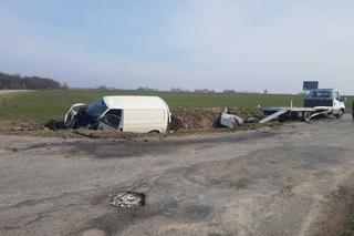 Laweta zderzyła się z busem. Bo kierowca nie ustąpił pierwszeństwa