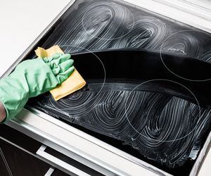 Porysowana płyta indukcyjna – jak zlikwidować rysy na płycie indukcyjnej? 