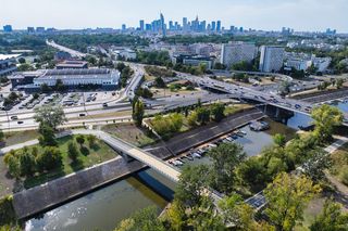 Nowy most w Warszawie już otwarty. Mieszkańcy zyskali wyjątkowe miejsce na spacery i rower