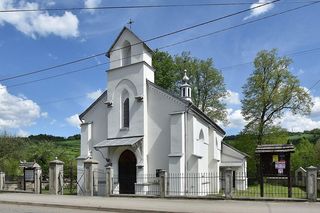 W tej wsi na Podkarpaciu masowo osiedlili się Żydzi. Dziś mieści się tam duży cmentarz żydowski 