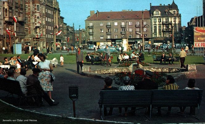 Rozpoznaj miasto Górnego Śląska po zdjęciu z czasów PRL. Trudny Quiz dla znawców Śląska