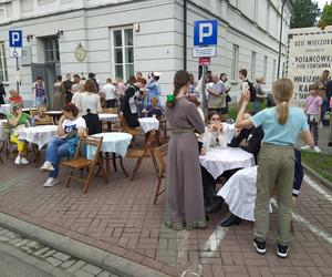 Siedlczanie mogli wsiąść w wehikuł czasu i zobaczyć ulicę Pułaskiego - Piękną sprzed stu lat