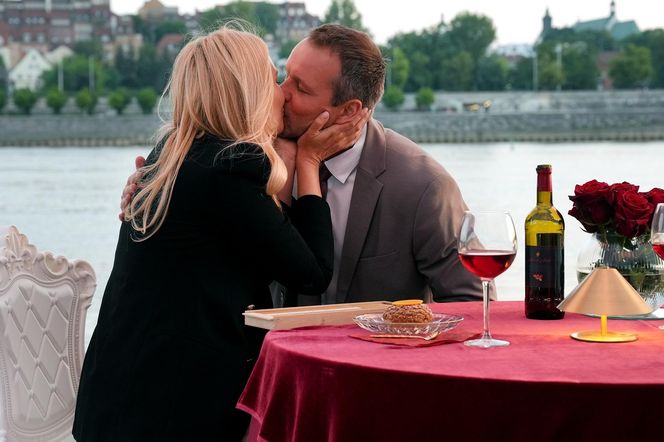 Barwy szczęścia, odcinek 3267. Karolina (Marta Dąbrowska), Bruno (Lesław Żurek)