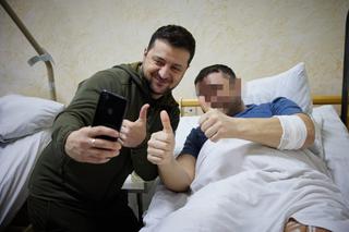 Zełenski odwiedził rannych żołnierzy. Wzruszające słowa prezydenta Ukrainy!