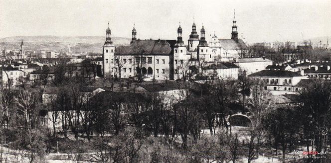 Pałac Biskupów Krakowskich w Kielcach na archiwalnych zdjęciach