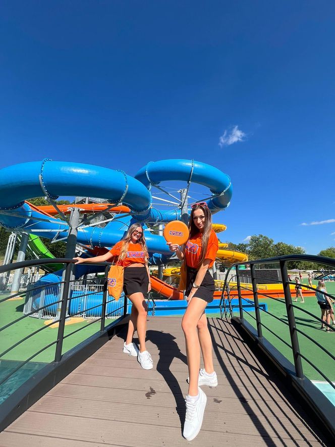 Wakacyjna ekipa ESKA Summer City wyruszyła w letnią trasę. Odwiedzili m.in. chorzowską "Falę"