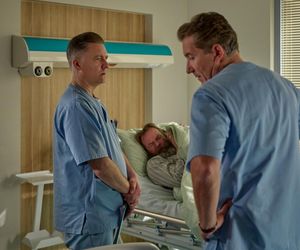 Na Wspólnej odc. 4012. Lew Nalepa (Przemysław Sadowski), Adamski (Tomasz Piatkowski)