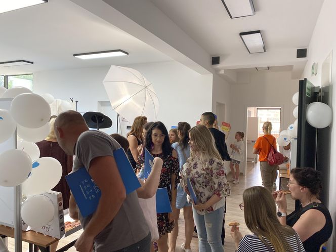 Wakacyjny patrol Eska Summer City w olsztyńskim oddziale Szkoły Policealnej Pascal