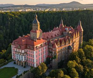 Zawalił się fragment muru przy Zamku Książ w Wałbrzychu