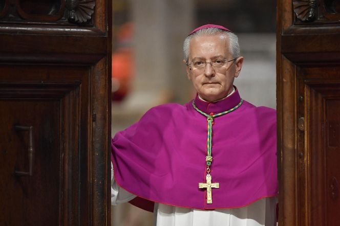 Z OSTATNIEJ CHWILI: Rozpoczęło się konklawe 2025 – kardynałowie złożyli przysięgę w Kaplicy Sykstyńskiej