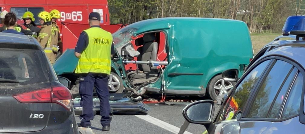 Mazowieckie/ Zderzenie samochodów w Kałuszynie; nie żyją dwie osoby 