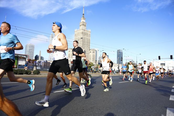 Uczestnicy 46. edycji Nationale-Nederlanden Maratonu Warszawskiego