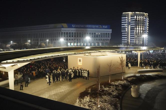 Rzeź w Kazachstanie! Bunt przeciw drożyźnie. Kostnice pełne demonstrantów