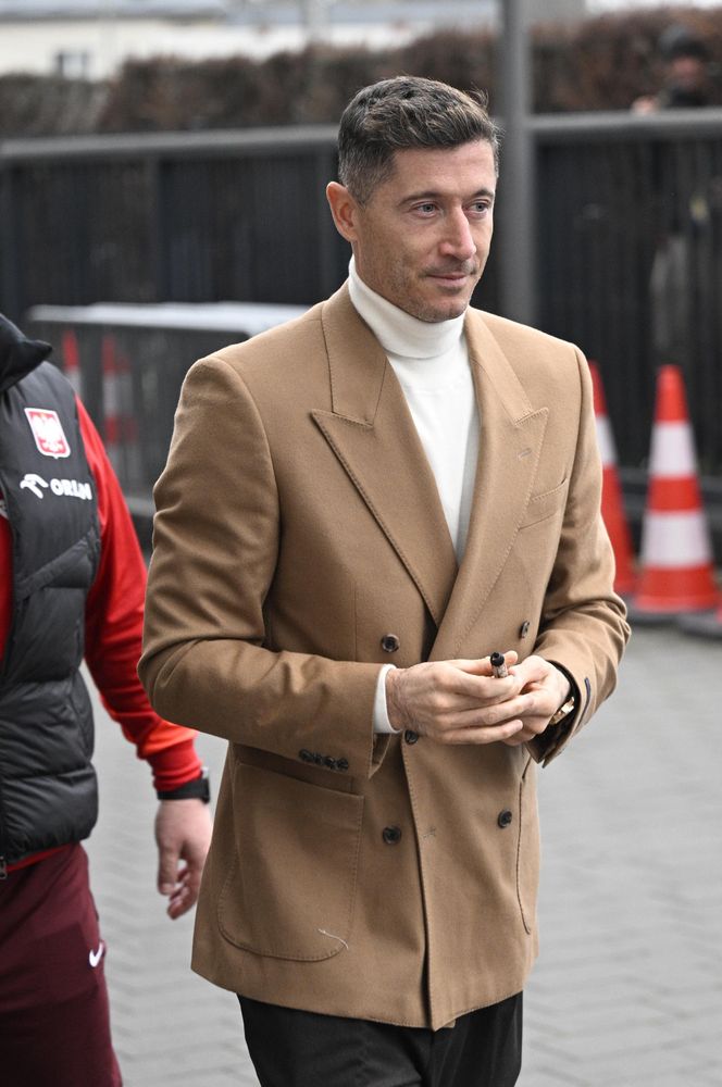 Robert Lewandowski z zegarkiem wartym kawalerkę przyjechał na kadrę! Na ręce miał prawdziwą fortunę