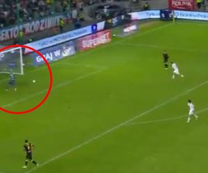 Górnik – GKS Katowice: Kuriozalny samobój Martena Kuuska. Rzadko widzi się coś takiego [WIDEO]