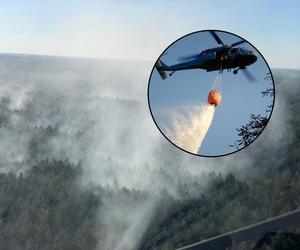 Ogromny pożar na Podlasiu. Na miejsce poleciał Black Hawk, trwa akcja gaśnicza