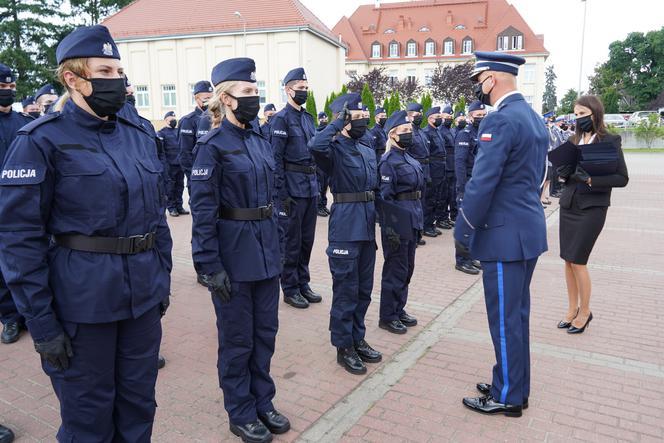 Ślubowanie policjantów w Bydgoszczy. Zdjęcia z uroczystości