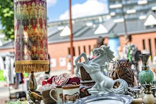 Pchli Targ przy Centrum Historii Zajezdnia