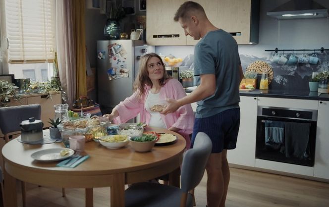 M jak miłość, odcinek 1855: Franka (Dominika Kachlik), Paweł (Rafał Mroczek)