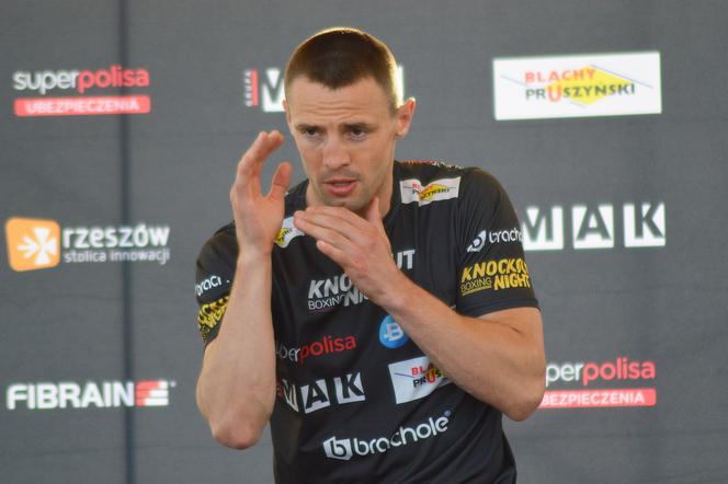 KnockOut Boxing Night 7 w Rzeszowie - trening medialny (Marek Matyja)