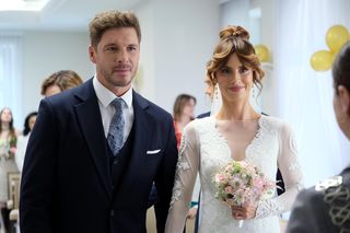 M jak miłość odc. 1890. Kama (Michalina Sosna), Marcin (Mikołaj Roznerski)