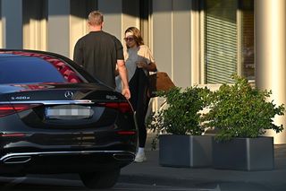 Przylot Lewandowskich do Polski. Żona piłkarza stawi się w sądzie