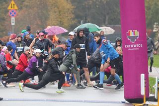 Bieg Bądź aktywny - przegoń raka. 6. edycja w Katowickim Parku Leśnym