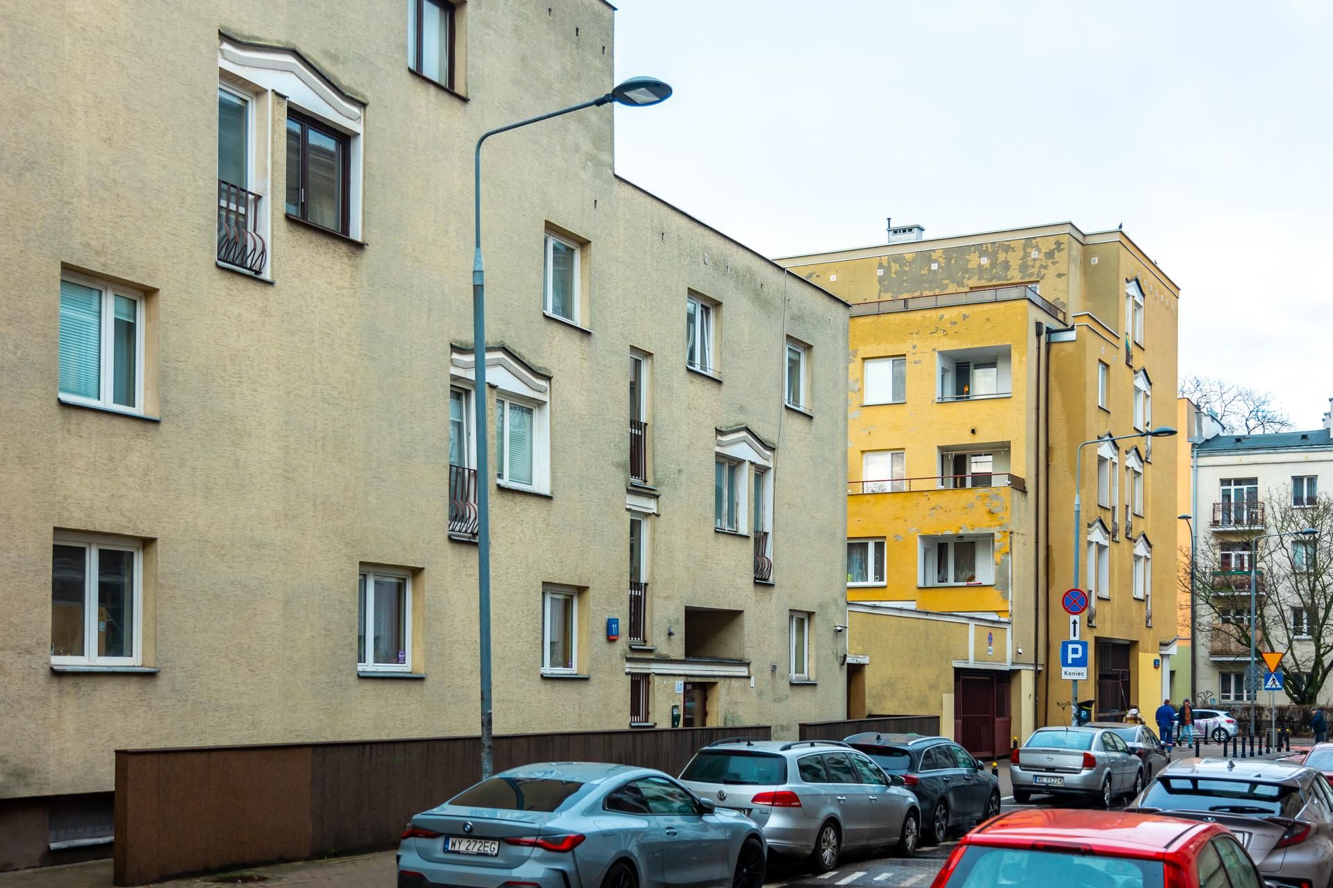 Blok na Kwiatowej 11 w Warszawie