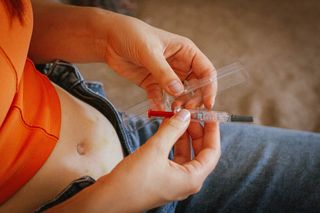 Lek na otyłość hitem TikToka. Konsekwencje mogą być tragiczne. Dosłownie zrujnował mi życie