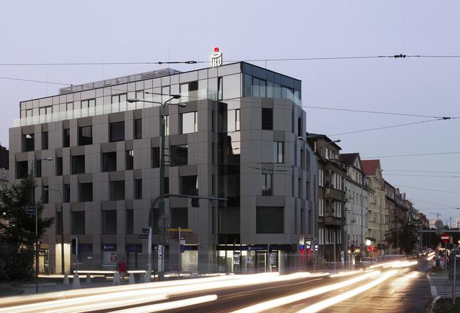 Budynek mieszkalno-usługowy w Poznaniu