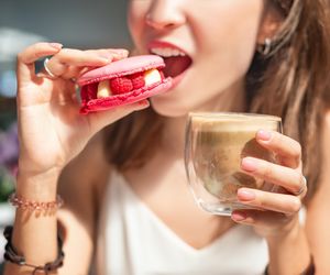 Po czym poznać, że przesadzasz z cukrem? 3 sygnały powinny wzbudzić twoją czujność