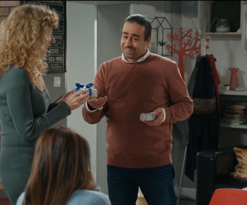 Barwy szczęścia, odcinek 2986 Żabcia (Hanna Klepacka), Vincenzo (Alessadro Curti), Kasia ( Katarzyna Glinka)