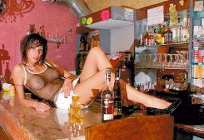 Barmanka kusi mężów