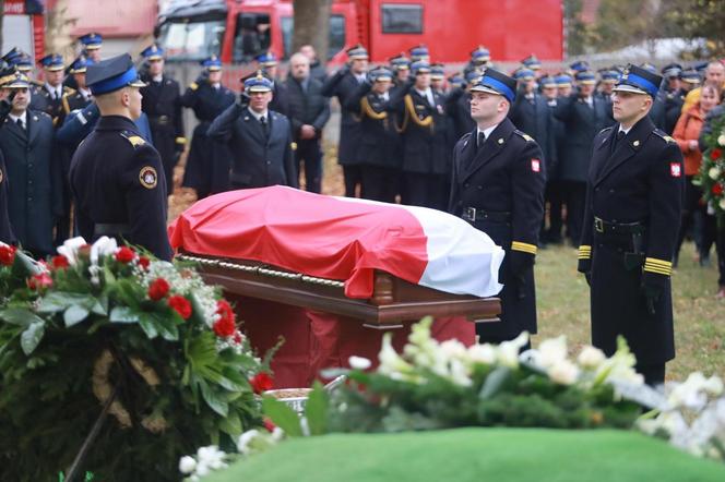 Przejmujący pogrzeb strażaka, który zginął podczas obławy na Grzegorza Borysa