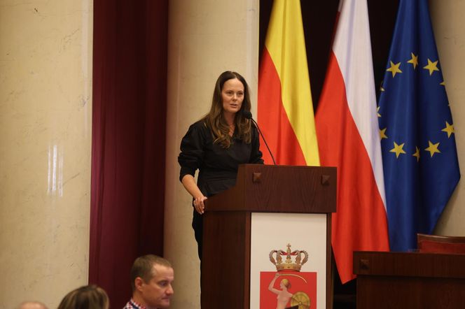 Nadzwyczajna sesja Rady Warszawy