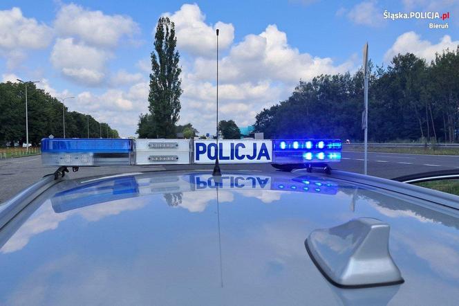 Policjanci z Bierunia śledzą zachowania kierowców na skrzyżowaniach