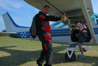 Skydive Chełm: Oderwij się od ziemi i wyskocz!