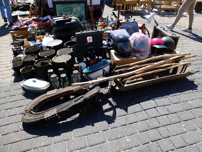 Lubelska Giełda Staroci. Mając 10 zł w portfelu wybrał się na giełdę. Zaskakująca reakcja handlarzy