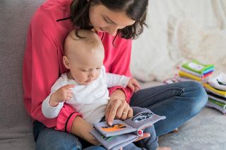 Ruszyły wypłaty babciowego. Kiedy pieniądze pojawią się na kontach?