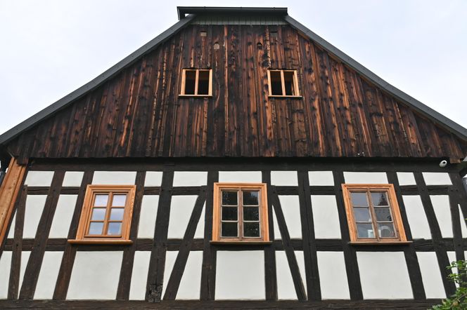 Dom przysłupowy w Wolimierzu - jeszcze w remoncie, ale prawie jak nowy