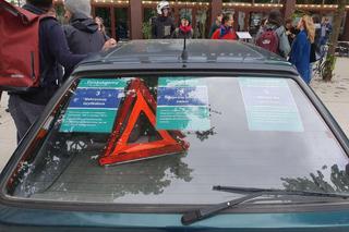 Samochód zaparkowany na placu 5 rogów