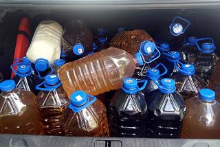 Bielsk Podlaski. Nielegalny alkohol i amfetamina na posesji 35-latka [ZDJĘCIA]