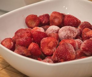 Uwaga! Salmonella w mrożonych truskawkach