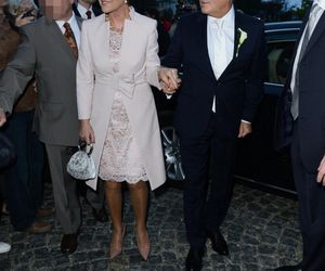 Stylizacje Agaty Dudy i Jolanty Kwaśniewskiej z okazji ślubów ich córek.