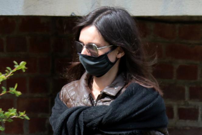 Marta Kaczyńska modna w dobie koronawirusa. Tak spaceruje z dziećmi [ZDJĘCIA]