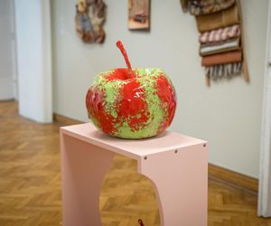 Światowa sztuka znów opanowała zabytkową willę. Ruszyła 2. edycja NADA Villa Warsaw 