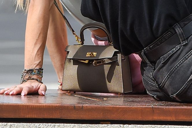 Doda w Żabce z torebką za 150 tyś zł 