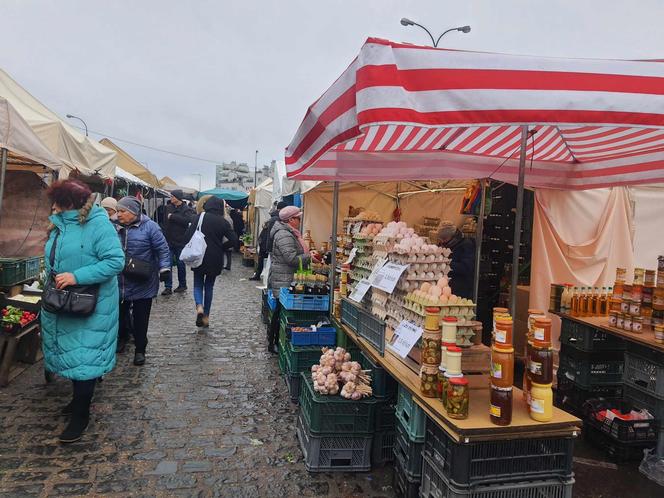 Bazarek Na Dołku w Warszawie